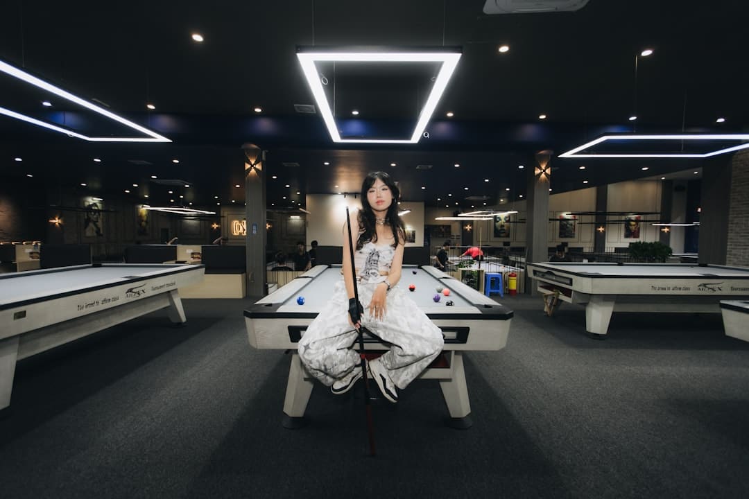 不刷牙睡觉vs不刷牙吃早餐哪个危害更大？
